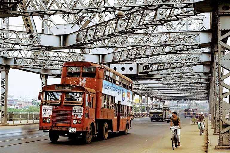 From horse-drawn to CNG: Kolkata’s 195-year-old bus journey -  GetBengal Story